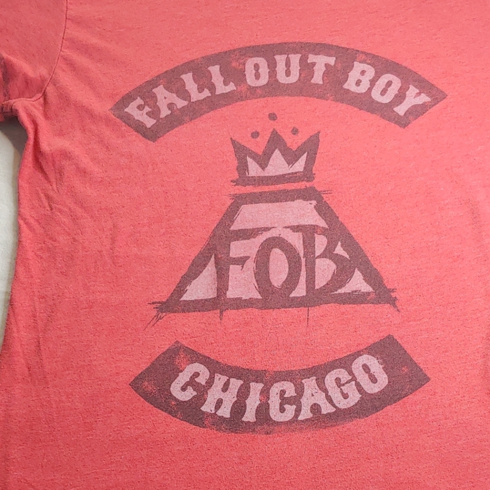 Fall Out Boy Chicago Vintage Faded Red Tee Medium